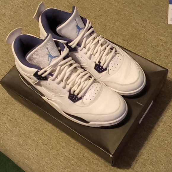 Jordan 4 retro white and Legend blue - Picture 1 of 4